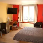 Cheval De Bronze Otel Remiremont