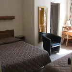 Otel Cheval De Bronze