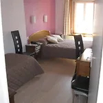 Cheval De Bronze Otel 2*