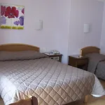 Cheval De Bronze Otel