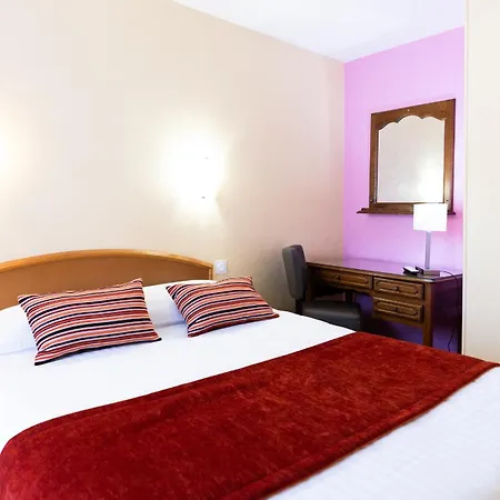 Hotel Cheval De Bronze 2*