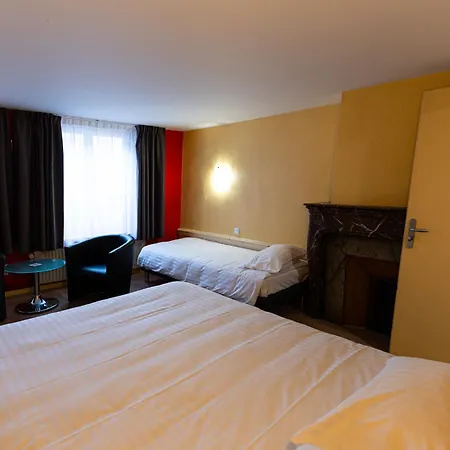 Cheval De Bronze Hotel