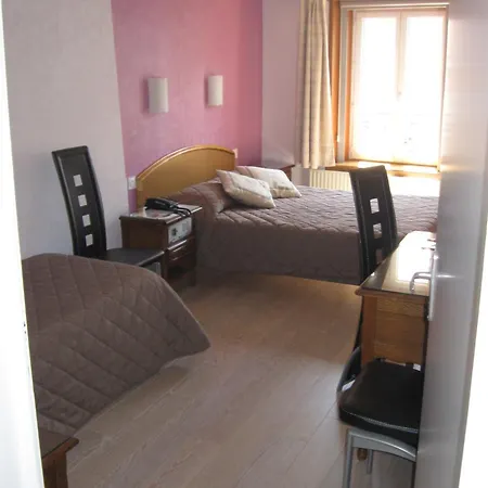 Cheval De Bronze Hotel 2*