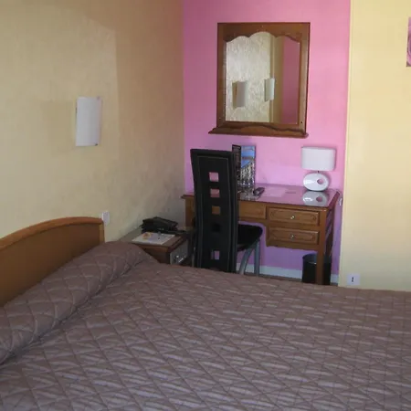 Cheval De Bronze Hotel Remiremont