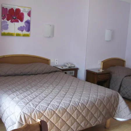 Cheval De Bronze Hotel