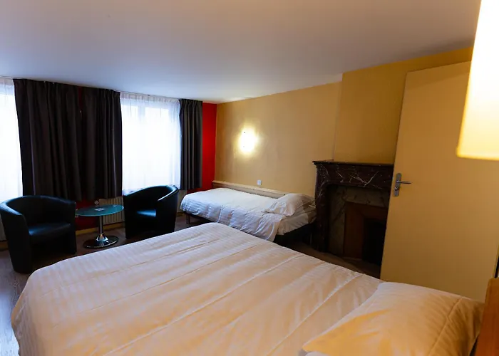 Cheval De Bronze Hotel