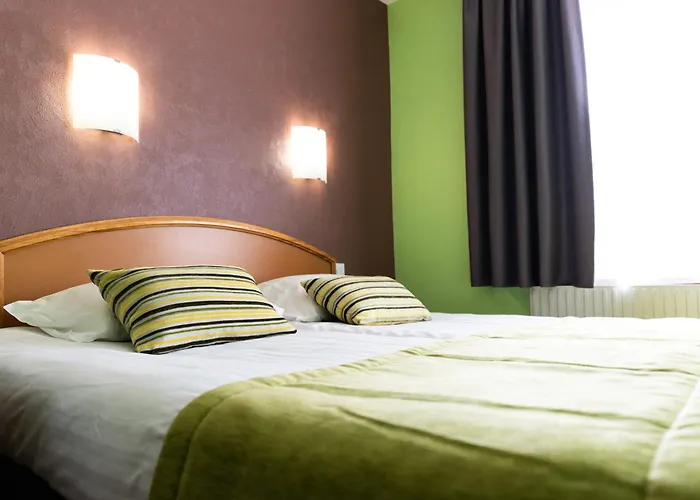 Cheval De Bronze Hotel