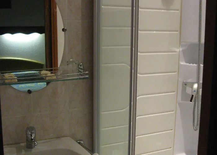 Hotel Cheval De Bronze Remiremont