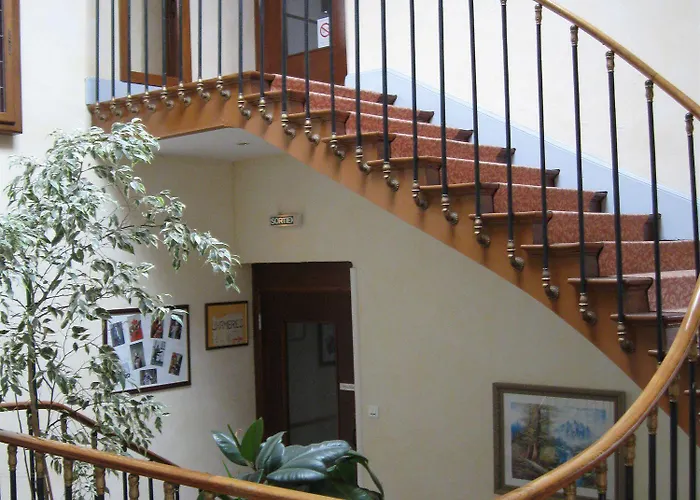 Cheval De Bronze Hotel