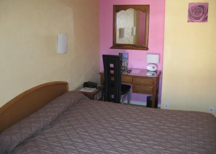 Cheval De Bronze Hotel Remiremont