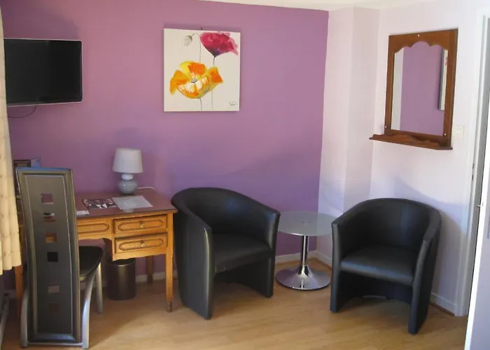 Hotel Cheval De Bronze 2*